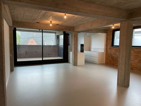 EXCLUSIEF 2-SLAAPKAMER LOFT-APPARTEMENT + overdekt TERRAS & ruime gelijkvloerse privative inpandige GARAGE (inclusief fietsberging & openlucht AUTOSTANDPLAATS - Foto 4