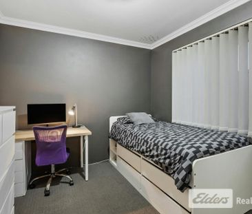 Modern Family Living in the Heart of Baldivis - Photo 1