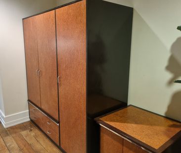 Classic Apartment Modern Day Living - Photo 5