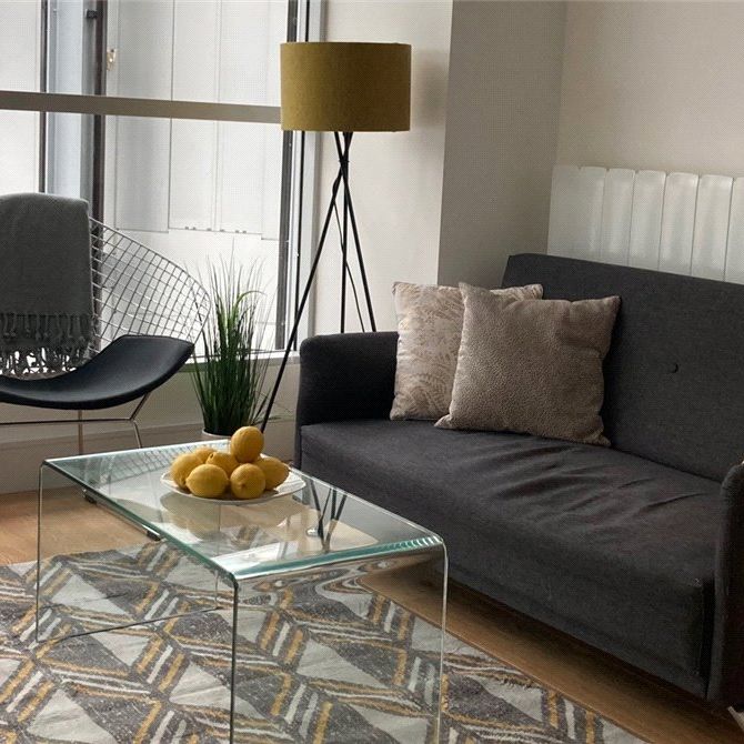 Staines Road, Hounslow, TW3 3GE - Photo 1