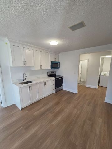 For Lease - 76 Lakeshore Road Unit# 78A, Mississauga, Ontario - Photo 4