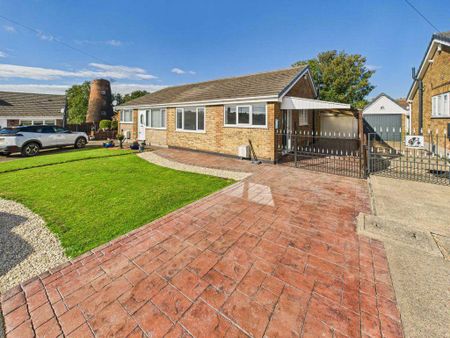 2 bedroom bungalow to rent - Photo 2