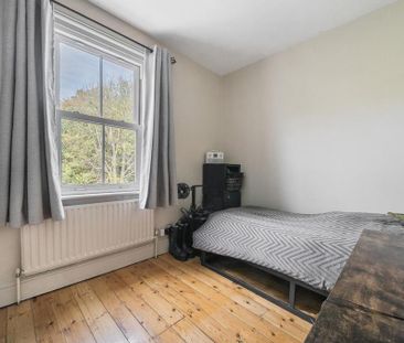 4 bedroom detached house to rent - Photo 3