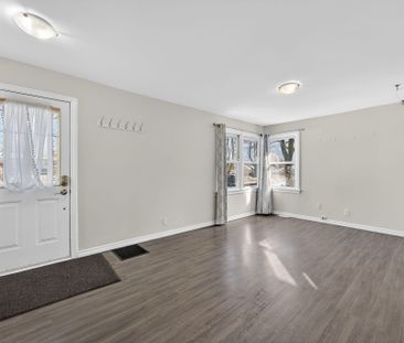 For Lease - 8 Newton Street Unit# Upper Unit, Barrie, Ontario - Photo 3