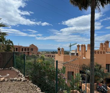Townhouse in Riviera del Sol - Photo 5