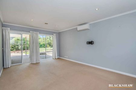 BEAUTIFUL FAMILY HOME IN DUFFY - Photo 4