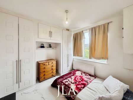 3 bed semi-detached house to rent in Ravenhurst Road, Leicester, LE3 - Photo 3
