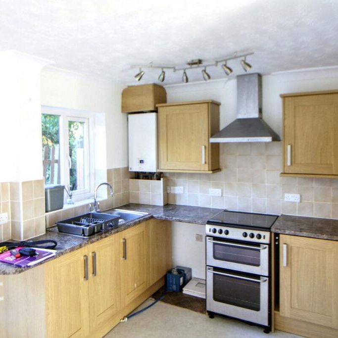 2 bedroom terraced house to rent - Photo 1