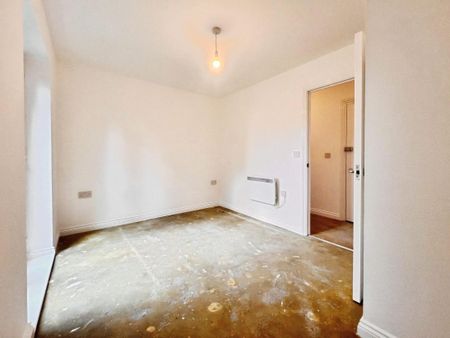 Calcutta Road, Tilbury, RM18 - Photo 4