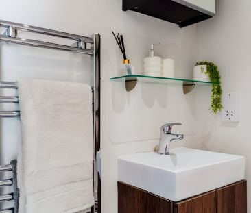 Gold Studio - Photo 6