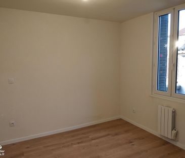 OYONNAX Centre ville, appartement T2 bis de 46 m². - Photo 3