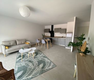 Location appartement 3 pièces, 68.69m², Péronnas - Photo 2