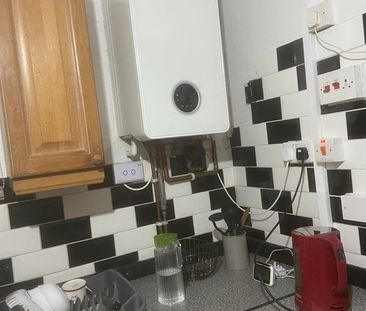 3 Bed Terraced House, Ilminster Avenue, BS4 - Photo 6