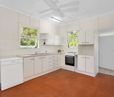 46 June Street, Mitchelton. - Photo 6