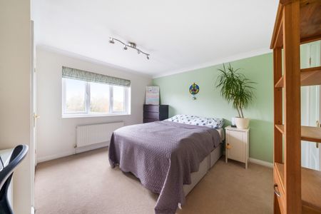 4 bedroom detached house to rent - Photo 5