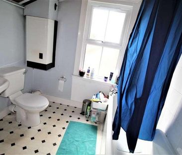 Bond Street, Englefield Green, TW20 - Photo 6