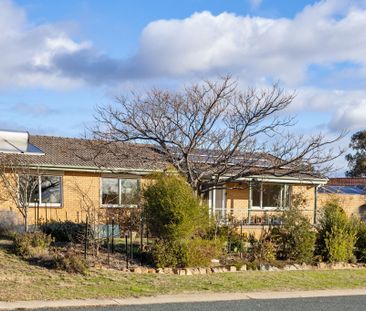 33 Brunswick Circuit, Kaleen ACT 2617 - House For Rent | Domain - Photo 1