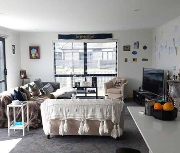 Prime Corner Section - Family Living - Photo 1