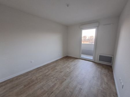 Location Appartement 2 pièces 45m² PERPIGNAN 66000 - Photo 2