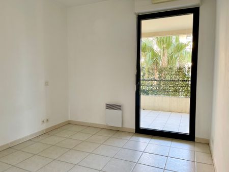 Location Appartement 2 pièces 50m² MONTPELLIER 34000 - Photo 3