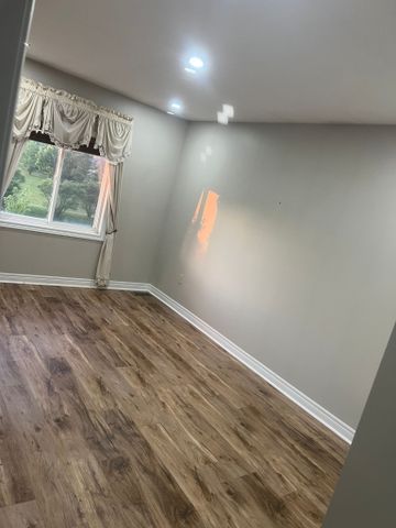 For Lease - 197 Farley Drive Unit# MAIN only NO BASEMENT, Guelph, Ontario - Photo 3