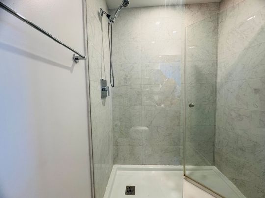 For Lease - 1926 Lake Shore Drive Unit# 1207, Toronto, Ontario - Photo 1