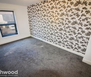 2 bedroom maisonette to rent - Photo 2