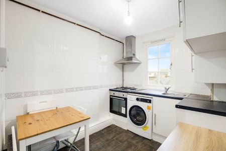 3 bedroom apartment to rent - Photo 3