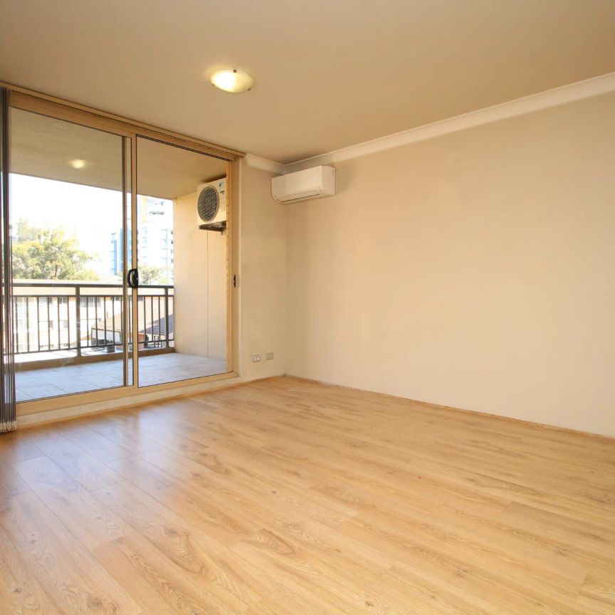 Lifestyle Meets Convenience - Photo 1