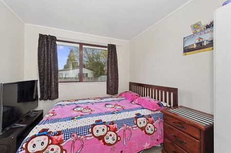 Large, safe back section with security camera's - Photo 2