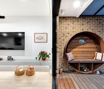 5 Bezzell Street, Brunswick VIC 3056 - House For Rent | Domain - Photo 1