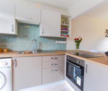 2 bedroom flat to rent - Photo 3