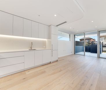Ground Floor Two Bedroom Apartment - Photo 3