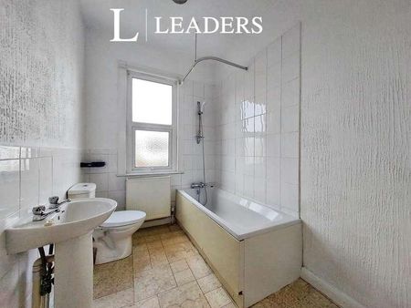 South Avenue, Southend-on-sea, SS2 - Photo 5