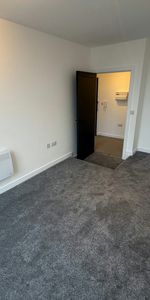 Flat to rent on - Photo 4
