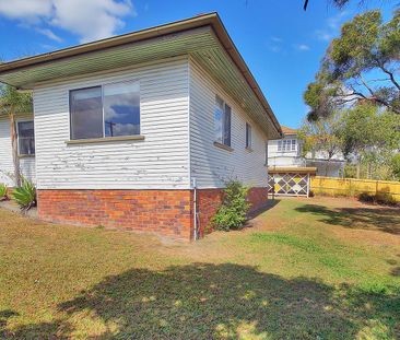 GREAT LOCATION - MT GRAVATT HIGH CATCHMENT - Photo 1