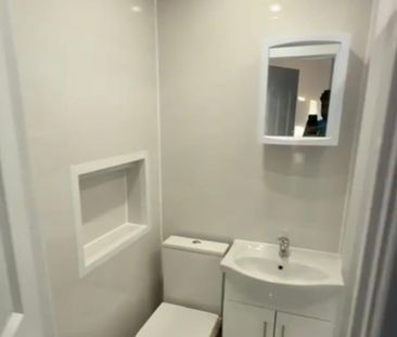 Studio Flat, Pinner Road, HA1 - Photo 1