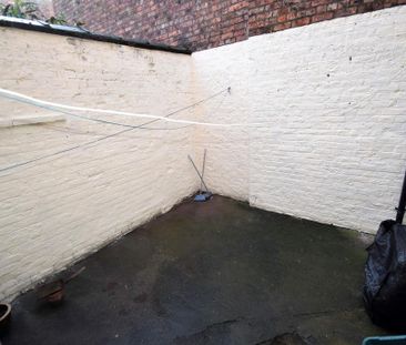 1 bedroom in a house share to rent - Photo 6