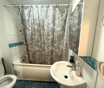 Pickwick Close, Hounslow, TW4 - Photo 1