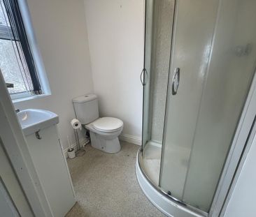 1 bedroom house of multiple occupation to rent - Photo 6