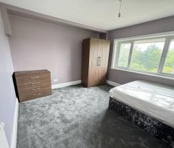 6 bedroom terraced house to rent - Photo 3
