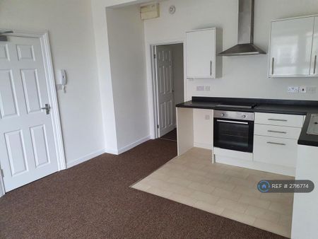 1 bedroom flat to rent - Photo 5