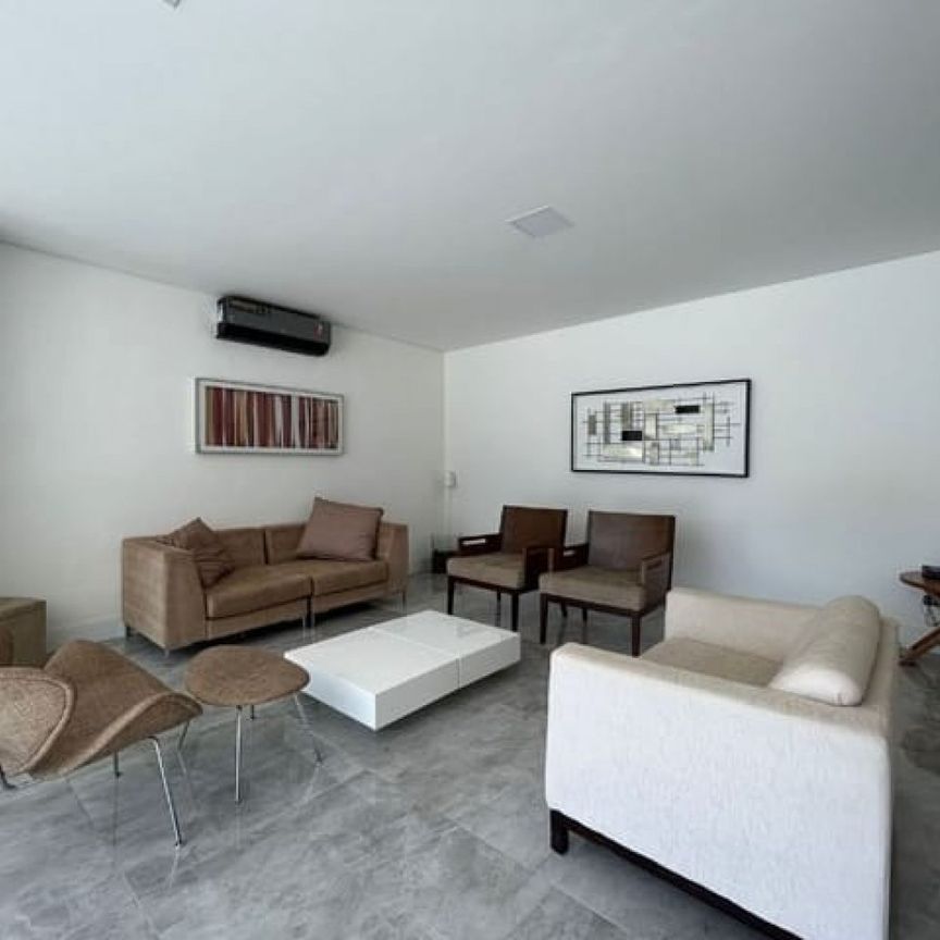 Casa com 7 quartos e 628m² para alugar em Jardim Acapulco, Guarujá. - Foto 1