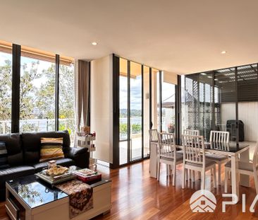 1 x bedroom for Rent in a Beautiful 4-Bedroom, 3-Bathroom Loft Apar... - Photo 4