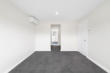 Renovated & Extended In Quiet Court Location - Photo 2