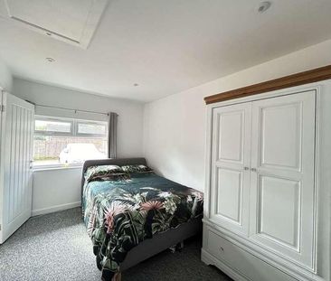 Hereward Close, Aldreth, Ely, Cambridgeshire, CB6 - Photo 5