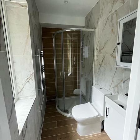 Lakers Rise, Banstead SM7, London - Photo 3