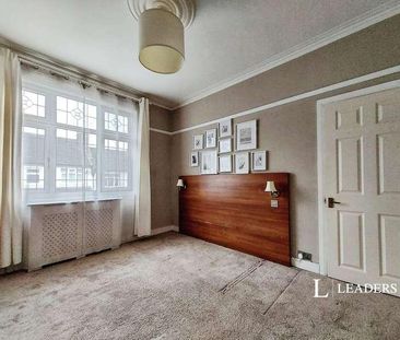 Wenham Drive, Westcliff-on-sea, Essex, SS0 - Photo 3