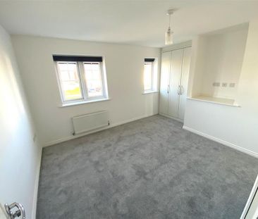 4 bedroom detached house to rent - Photo 4