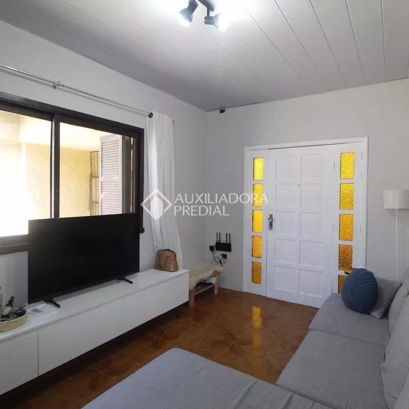 Casa com 3 quartos e 153m² para alugar em Vila Ipiranga, Porto Alegre. - Photo 1